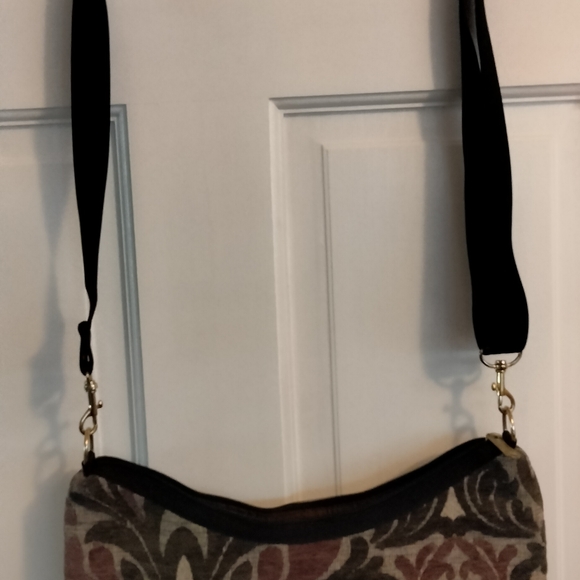 Cream and Brown Shoulder Bags with Adjustable Straps - Picture 1 of 6